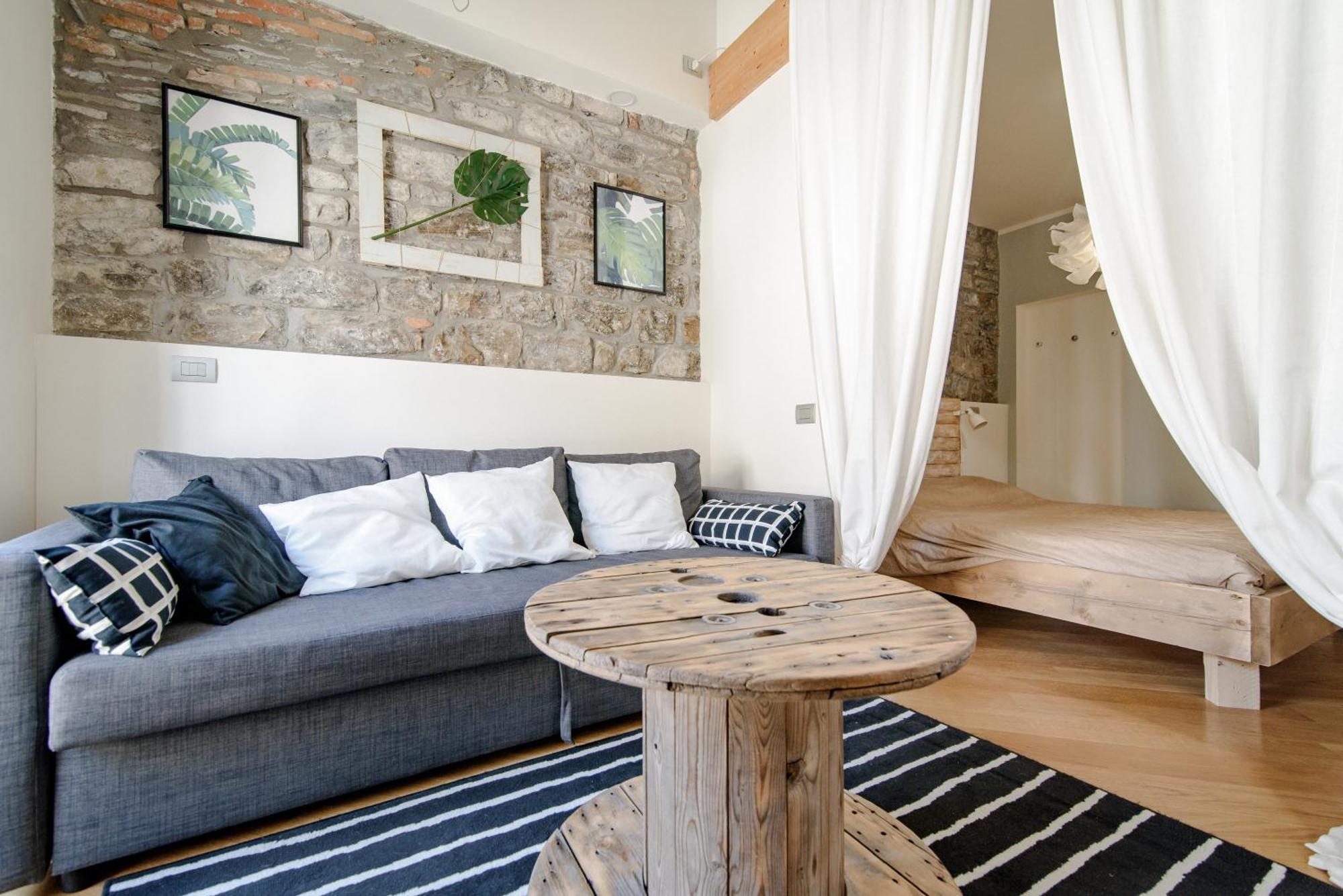 Gem Of The Lake - Luxury Apartment Como Old Town Eksteriør bilde