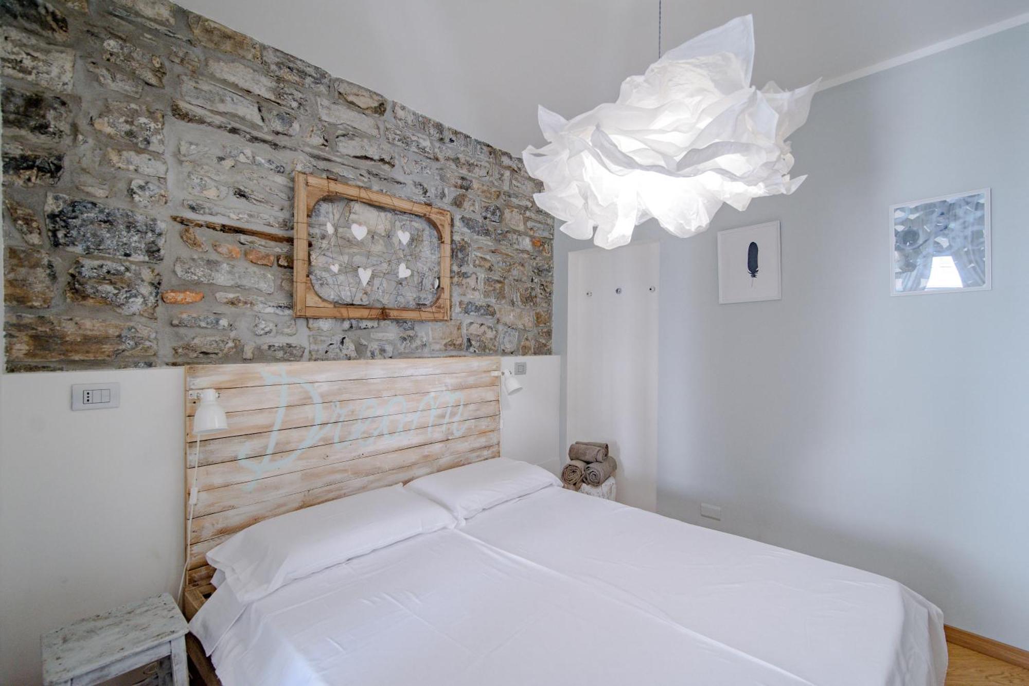 Gem Of The Lake - Luxury Apartment Como Old Town Eksteriør bilde