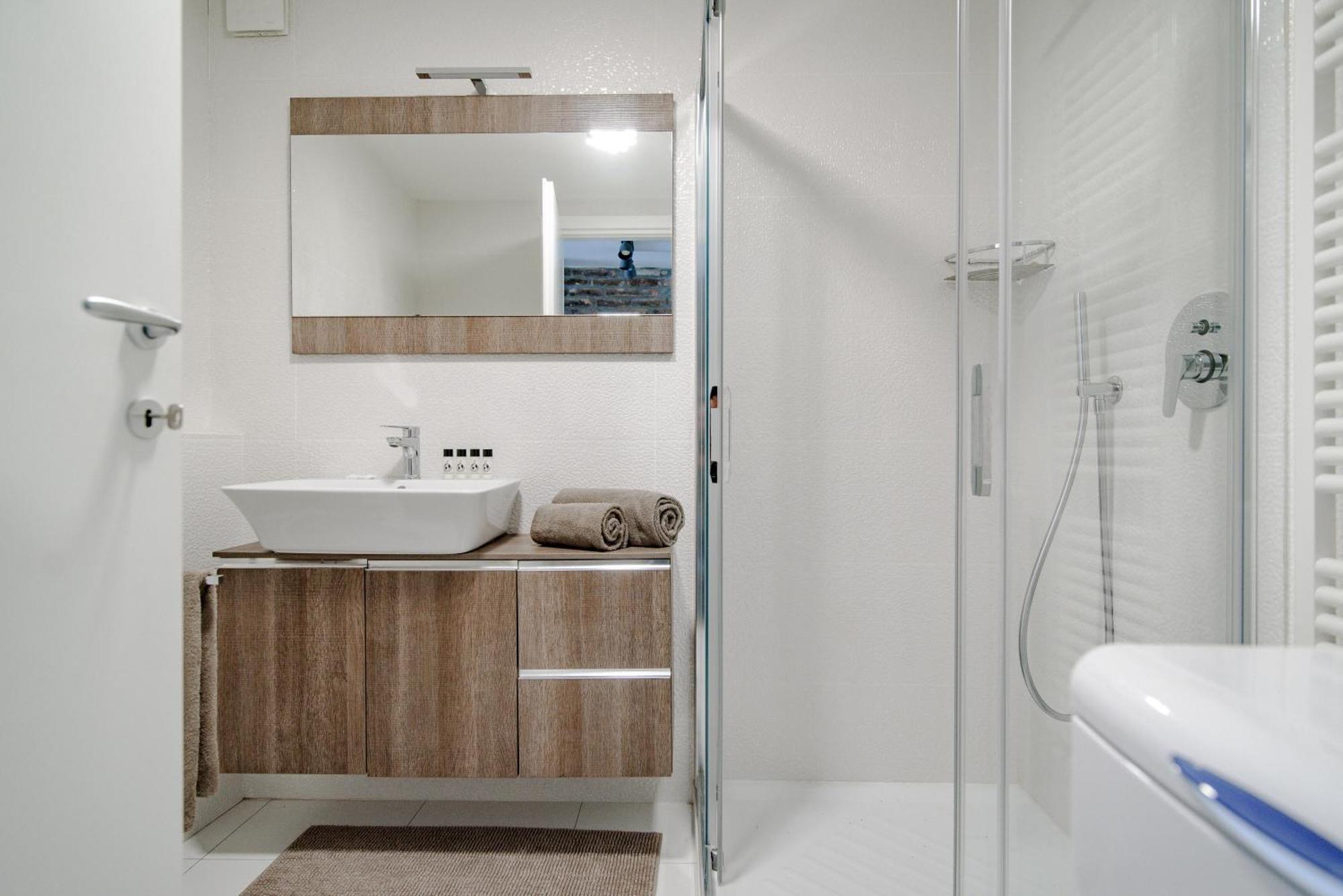 Gem Of The Lake - Luxury Apartment Como Old Town Eksteriør bilde