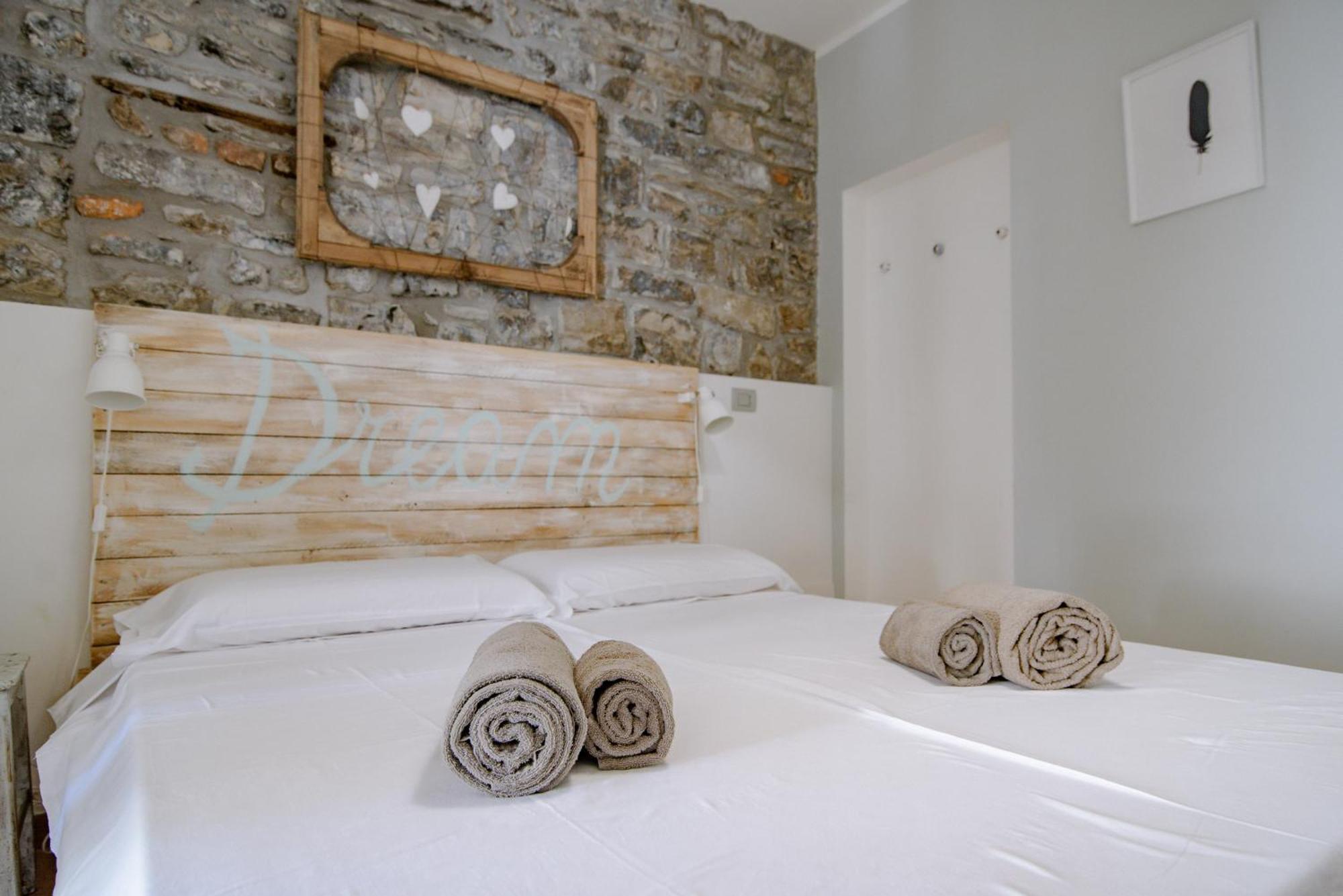 Gem Of The Lake - Luxury Apartment Como Old Town Eksteriør bilde
